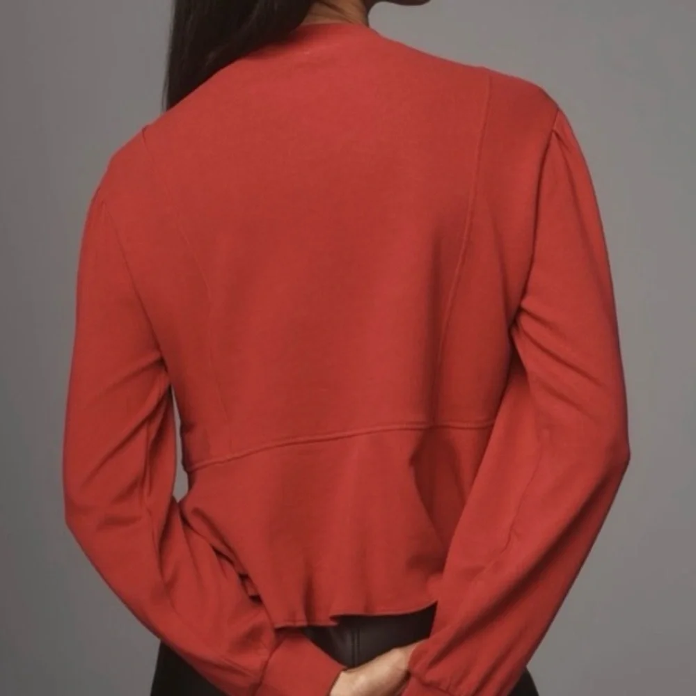 🟠🟠NWT ANTHROPOLOGIE Cutwork Swing Top in Wine